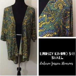 NWT - Lularoe Lindsay Paisley Kimono 💚